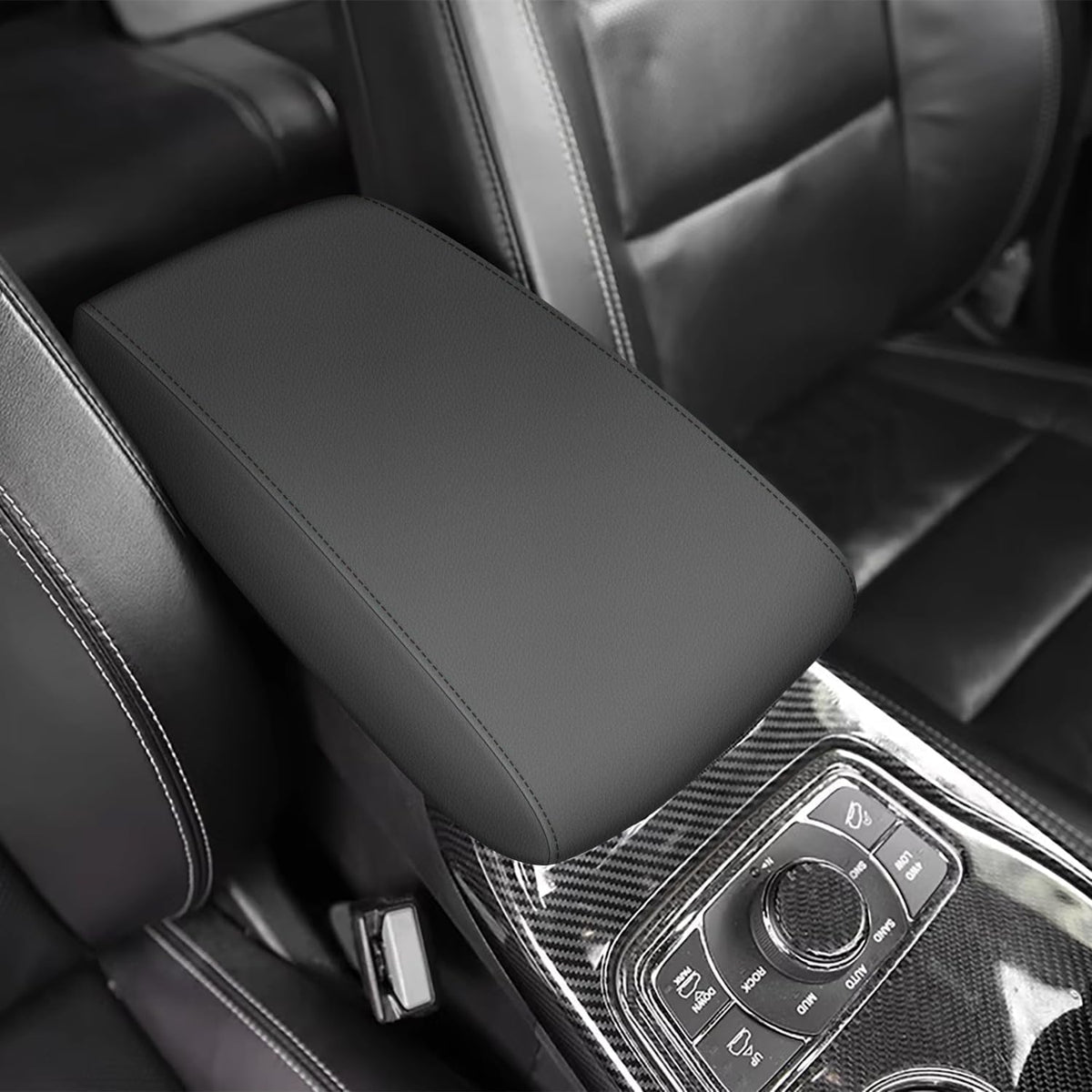 AOMSAZTO Black Leather Armrest Covers for Grand Cherokee - Product Imagery