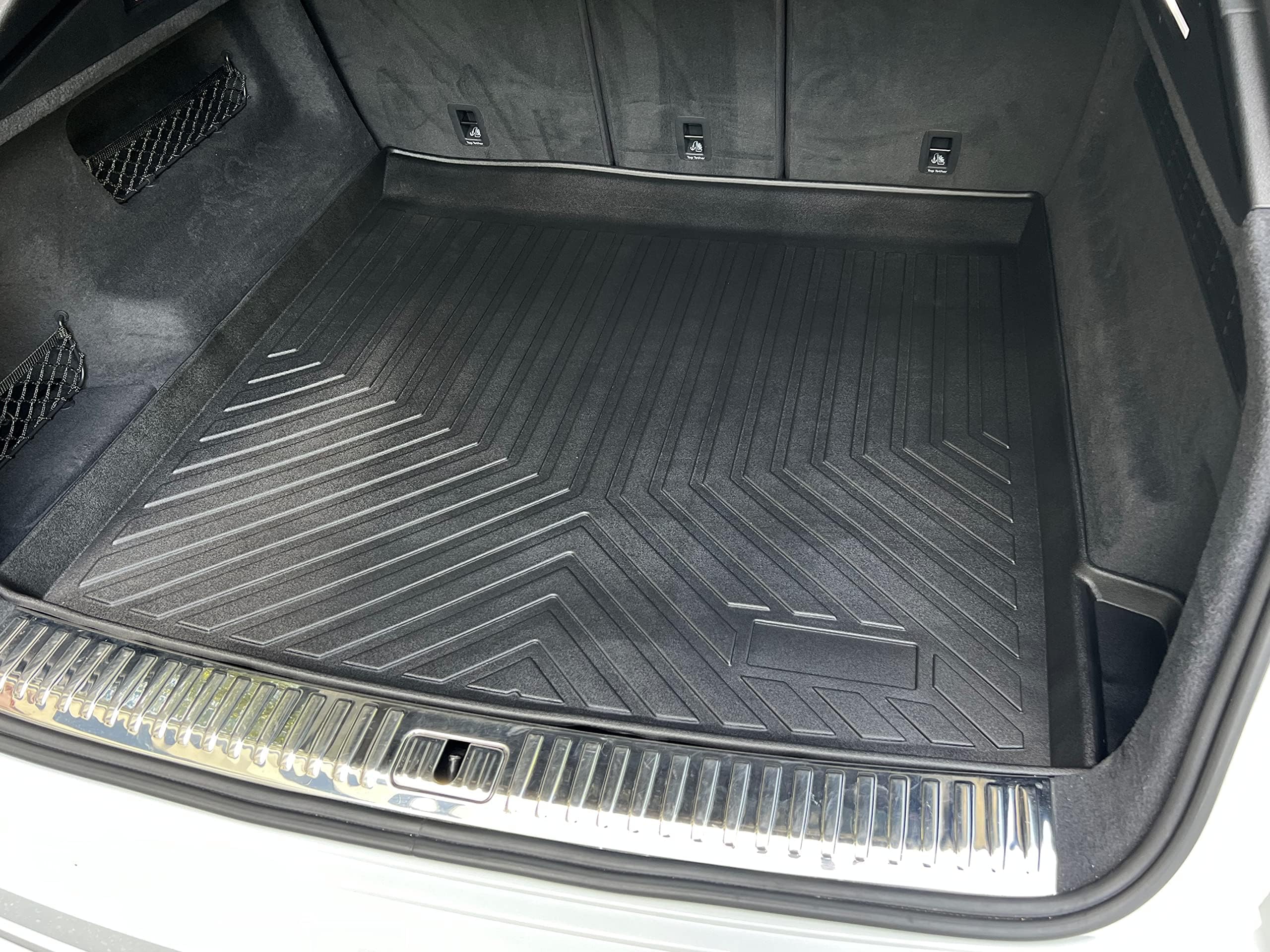 Premium Cargo Liner for Audi Q8 2019-2026 - 100% Protection - - Product Imagery